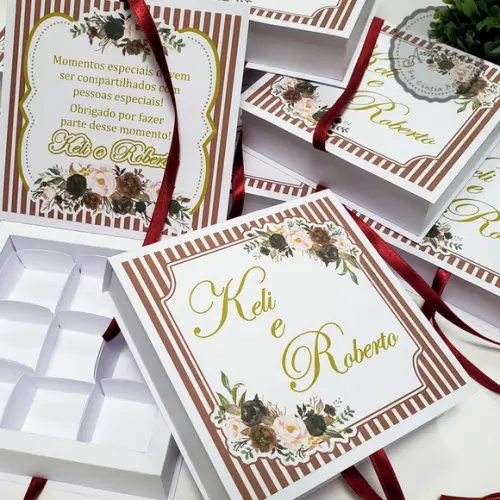 Caixa para 9 Doces Floral Marsala