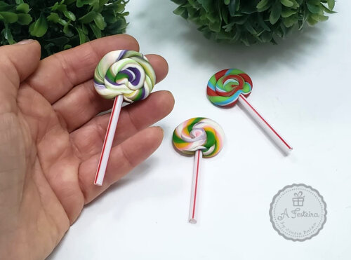 Kit com 40 Mini Pirulito Biscuit - PRONTA ENTREGA