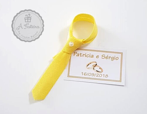 Mini Gravata com Pérola e Tag Personalizado