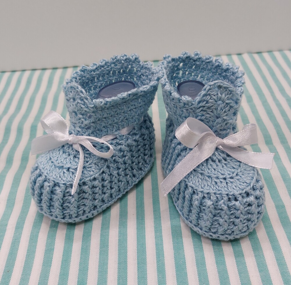 BOTINHA DE CROCHÊ - CLARA 9,5cm