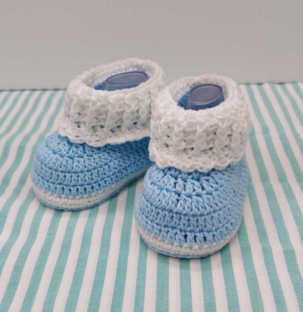 BOTINHA DE CROCHÊ PARA BEBÊ MODELO JULY 9CM, SAPATINHO DE CROCH
