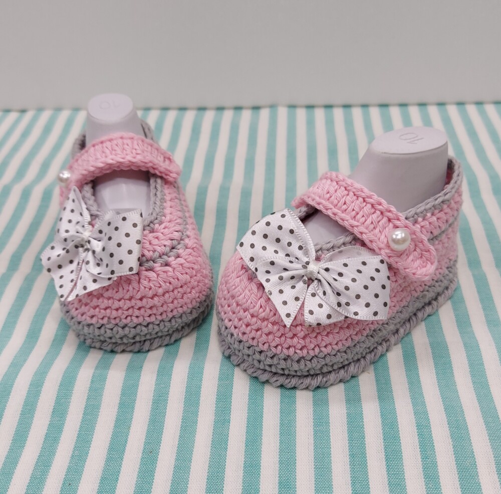 SAPATINHO DE CROCHÊ PARA BEBÊ MENINA MODELO ANINHA 10CM, SAPATI