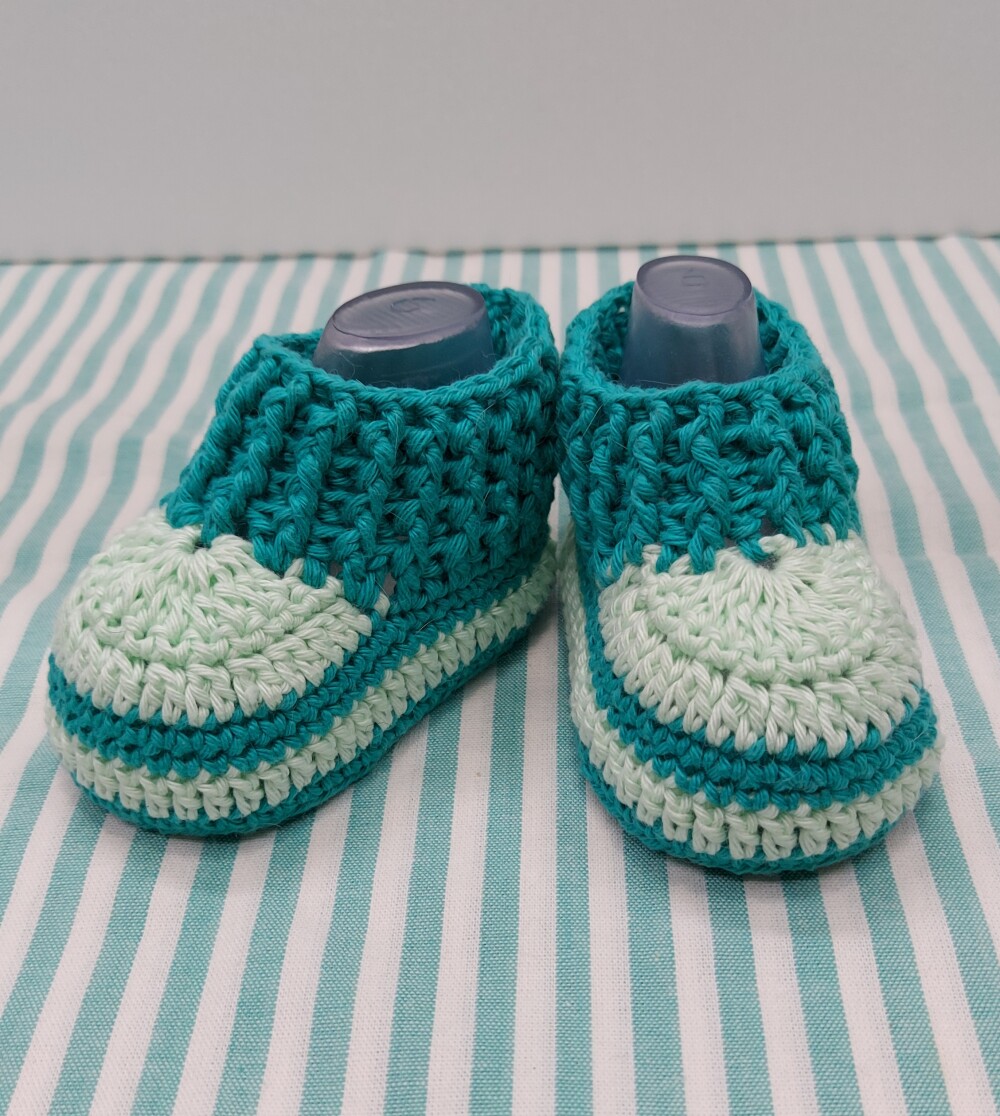 SAPATINHO DE CROCHÊ PARA BEBÊ MENINO - MODELO ARTHUR 9CM, SAPAT