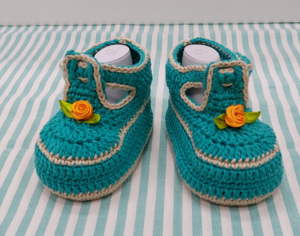 SAPATINNHO DE CROCHÊ PARA BEBÊ MENINA - MODELO DORY 9,5 CM, SAP