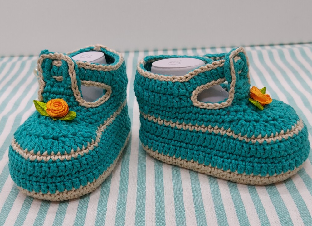 SAPATINNHO DE CROCHÊ PARA BEBÊ MENINA - MODELO DORY 9,5 CM, SAP