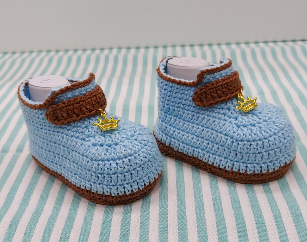 SAPATINHO DE CROCHÊ PARA BEBÊ MENINO MODELO MATHEUS 9,5 CM, SAP