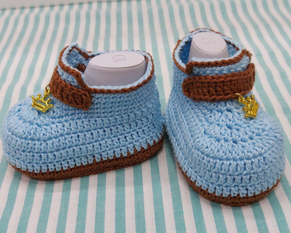 SAPATINHO DE CROCHÊ PARA BEBÊ MENINO MODELO MATHEUS 9,5 CM, SAP