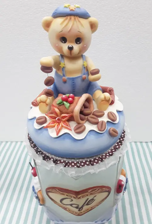 POTE DE CAFÉ COM URSINHO