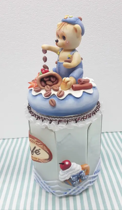 POTE DE CAFÉ COM URSINHO