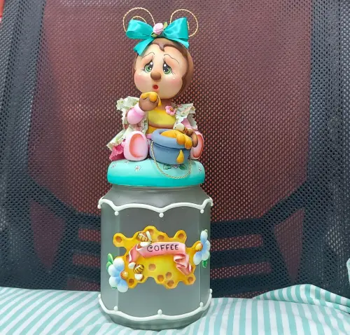 POTE DE CAFÉ COM ABELHA