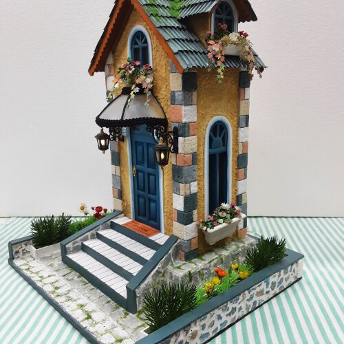 SOBRADO COM PERGOLADO-maquete
