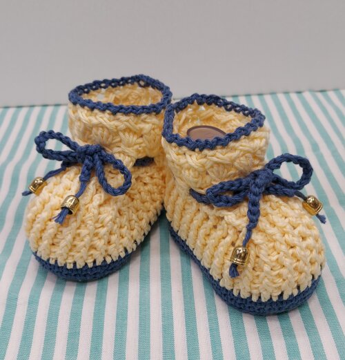 BOTINHA PARA BEBÊ, BOTINHA FERNANDO 9CM, CROCHÊ, SAPATINHOS DE BEBÊ, SAPATINHOS DE CROCHÊ PARA BEBÊS