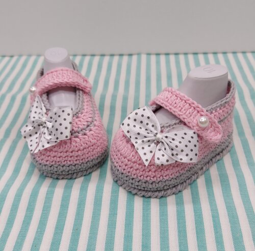 SAPATINHO DE CROCHÊ PARA BEBÊ MENINA MODELO ANINHA 10CM, SAPATI
