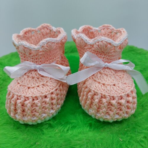 BOTINHA DE CROCHÊ PARA BEBÊ MODELO CLARA 10CM, SAPATINHO DE CROCHÊ PARA BEBÊ