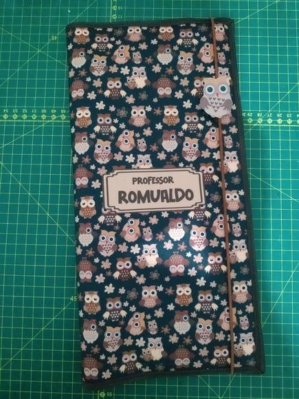 Capa de Diário Escolar ou Classe Pequena
