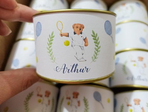 Latinha Personalizada Urso Tenista 20 Unidades - 7x5cm