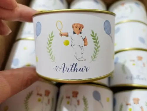 Latinha Personalizada Urso Tenista 20 Unidades - 7x5cm