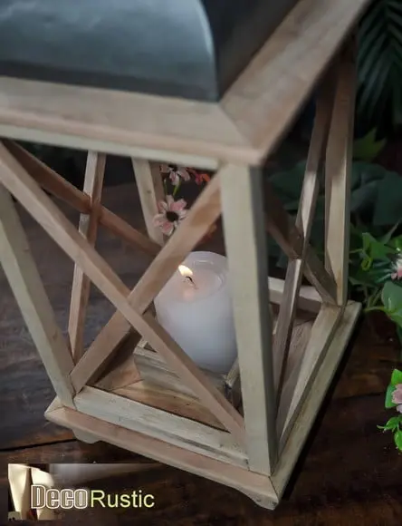 Lanterna Marroquina de Mesa para Velas em Madeira e Latão