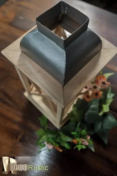 Lanterna Marroquina de Mesa para Velas em Madeira e Latão