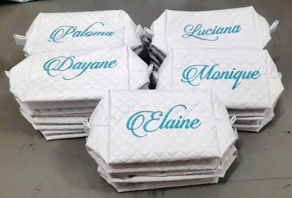 Necessaire Personalizada e Forrada.