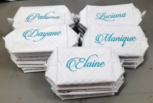 Necessaire Personalizada e Forrada.