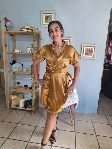 Robe de Cetim com Elastano Bordado Personalizado (min 25)