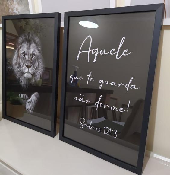 Quadros Decorativos Leão Oração Quarto Sala Moldura e Vidro