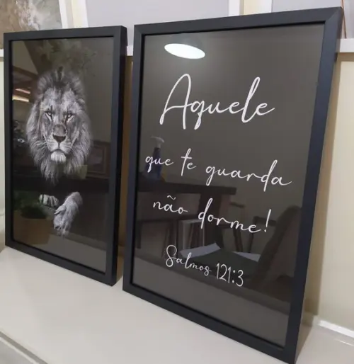 Quadros Decorativos Leão Oração Quarto Sala Moldura e Vidro