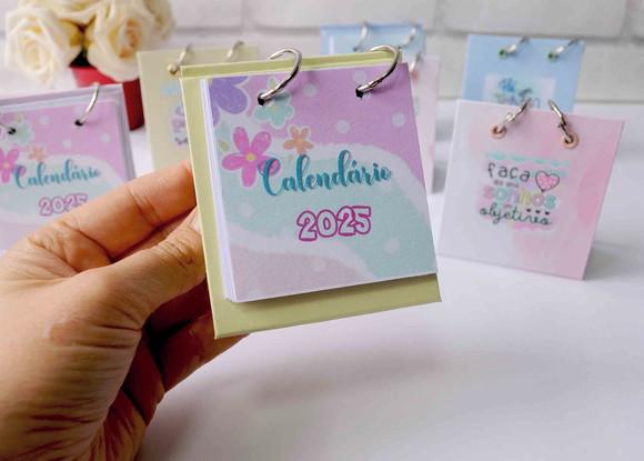Mini Calendário de Mesa 2026