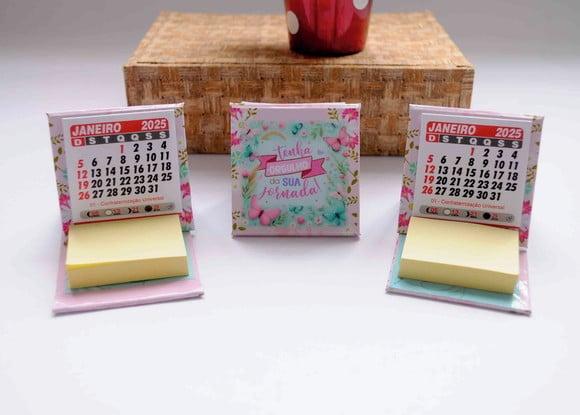 Brinde -mini Calendário com Post It 2026