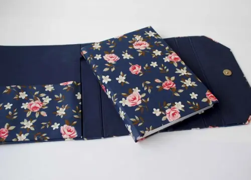 Agenda 2024 Feminina Floral Marinho