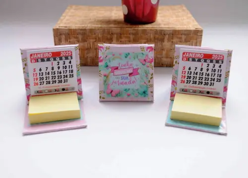 Brinde -mini Calendário com Post It 2026