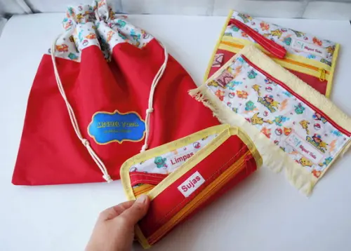 Kit Escolar -saco P/roupas+kit Hig +porta Máscaras