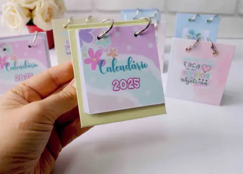 Mini Calendário de Mesa 2026