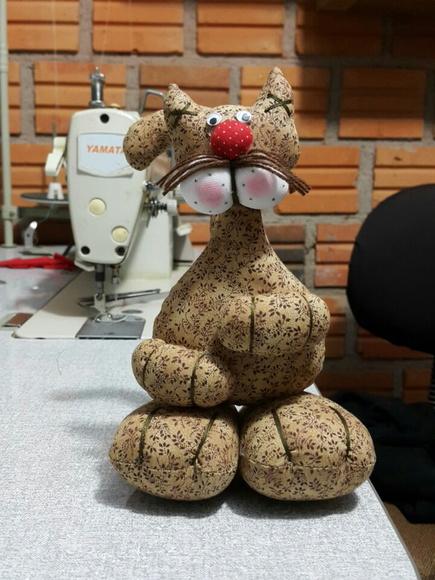Gato Peso de Porta.