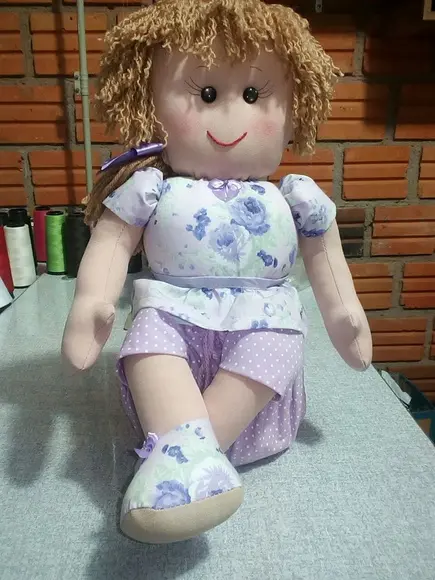 Boneca Porta Treco.