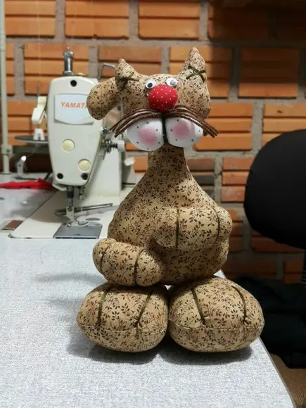 Gato Peso de Porta.
