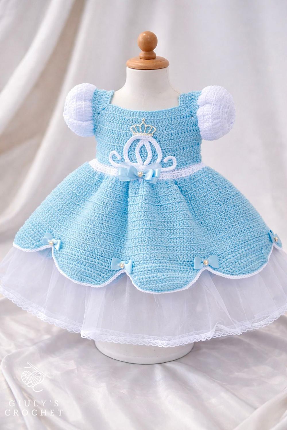 Vestido Cinderela em Crochê