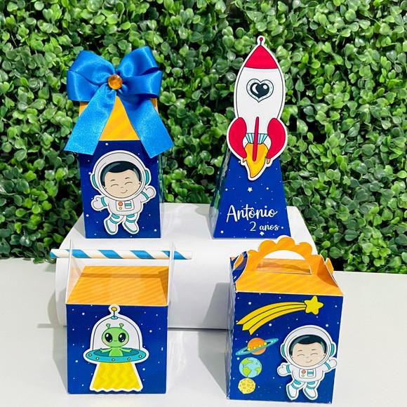Kit Personalizados Astronauta/ Espaço ( 60 Peças)