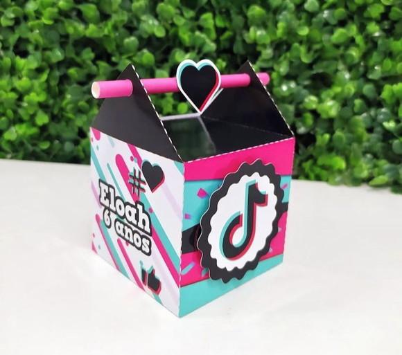 Personalizados Tik Tok Menina (60 Peças)