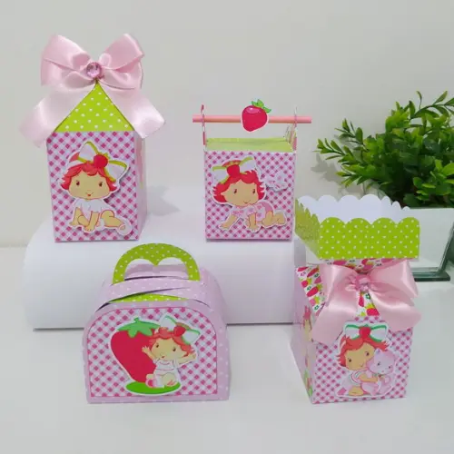 40 Personalizados Moranguinho Baby