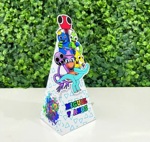 Caixa Pirâmide Rainbow Friends