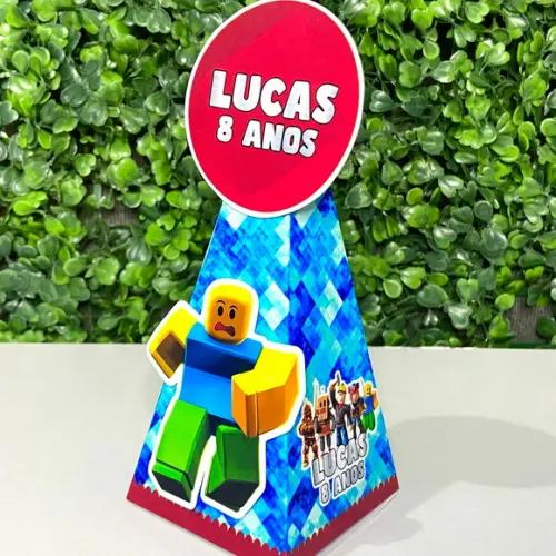 Caixa Pirâmide Roblox
