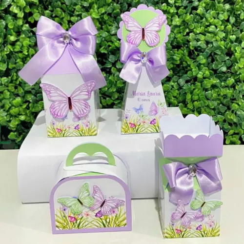 Kit Personalizados Borboletas Lilás ( 16 Caixas )