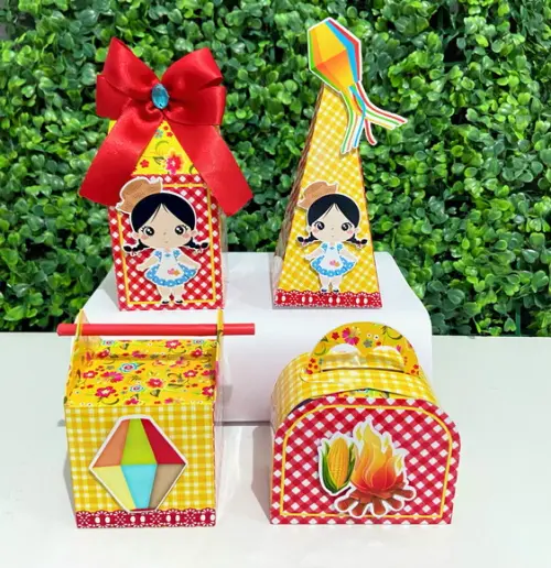 Kit Personalizados Festa Junina Menina (24 Peças)
