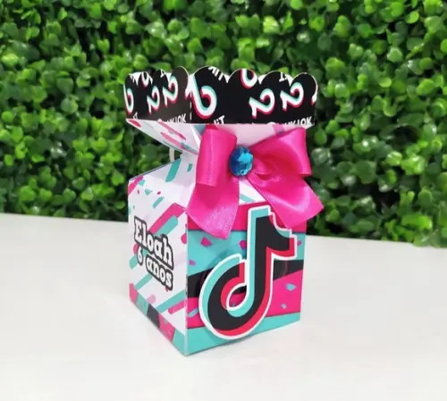 Personalizados Tik Tok Menina (32 Peças)