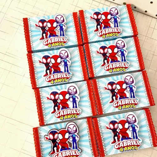 Porta Kit Kat Luxo Spidey e Seus Amigos Espetaculares