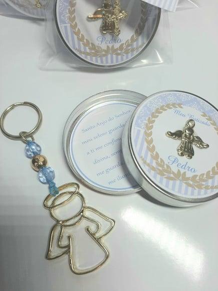 Chaveiro de Anjo na Latinha com Mini Terço