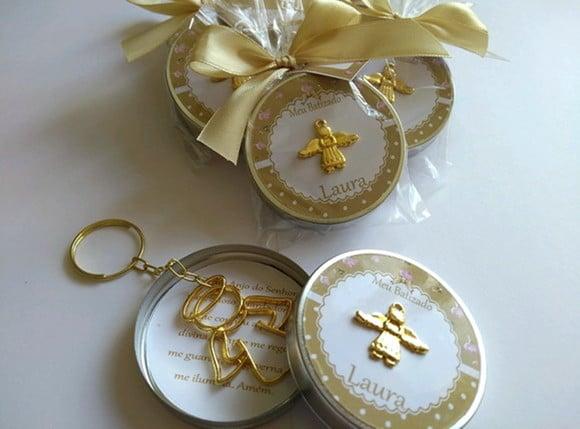 Lembrancinha Chaveiro de Anjo Dourado