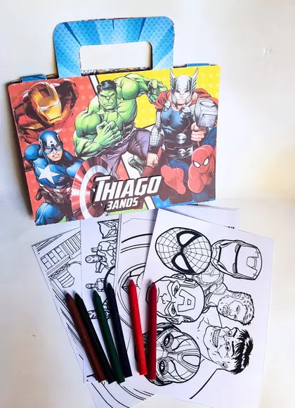 Kit de Colori Maletinha Vingadores